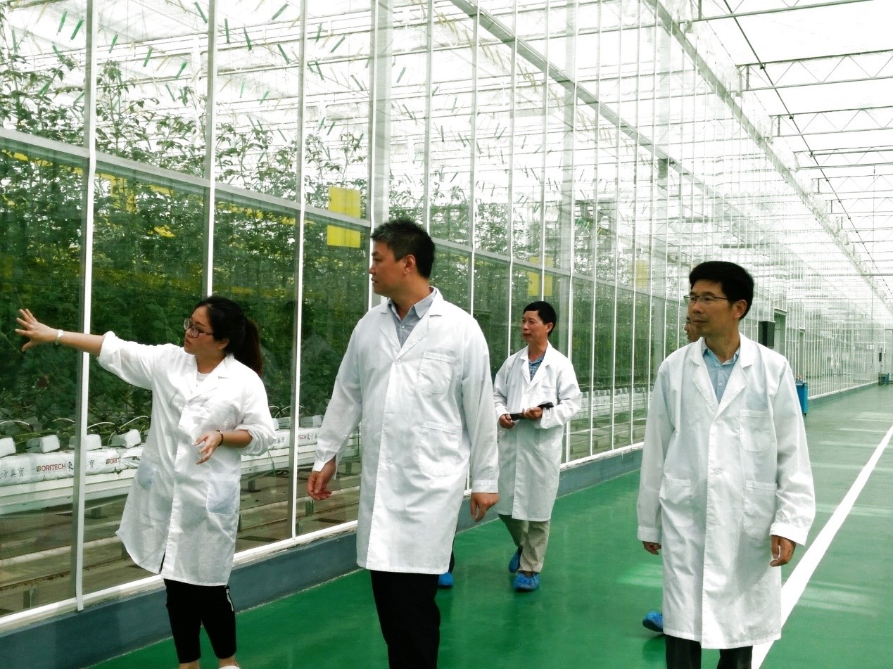 信息技術服務三農的實踐者——建院60周年農業科技先進工作.